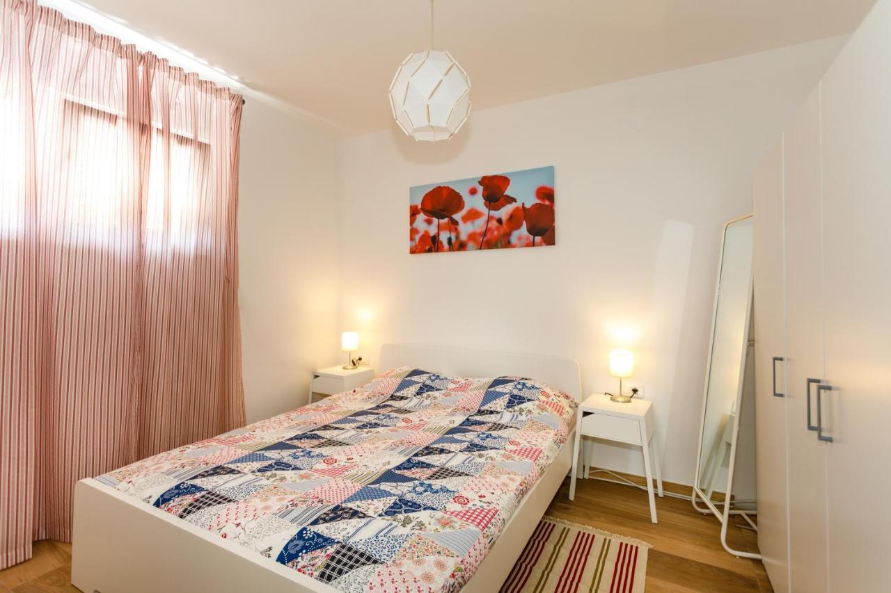 Golden Island Apartments Krk Town Buitenkant foto