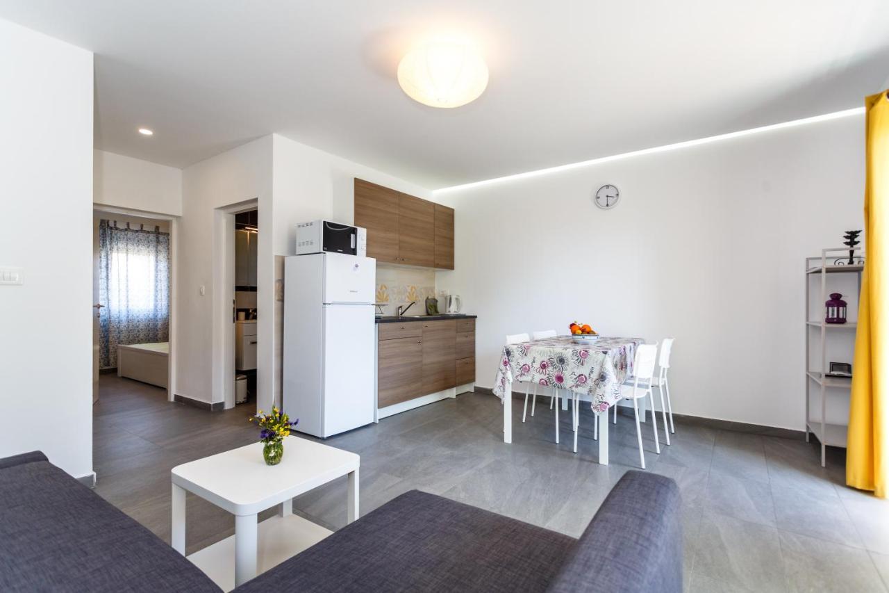Golden Island Apartments Krk Town Buitenkant foto