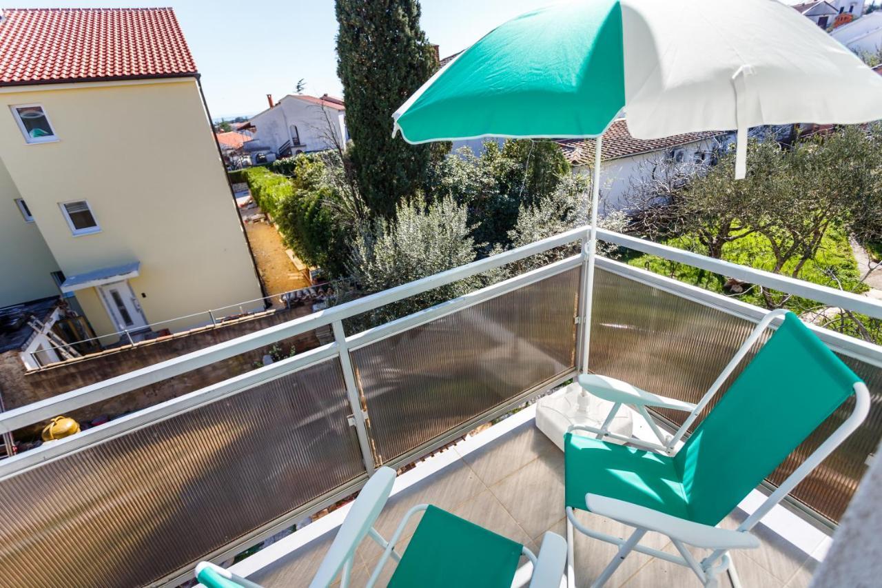 Golden Island Apartments Krk Town Buitenkant foto