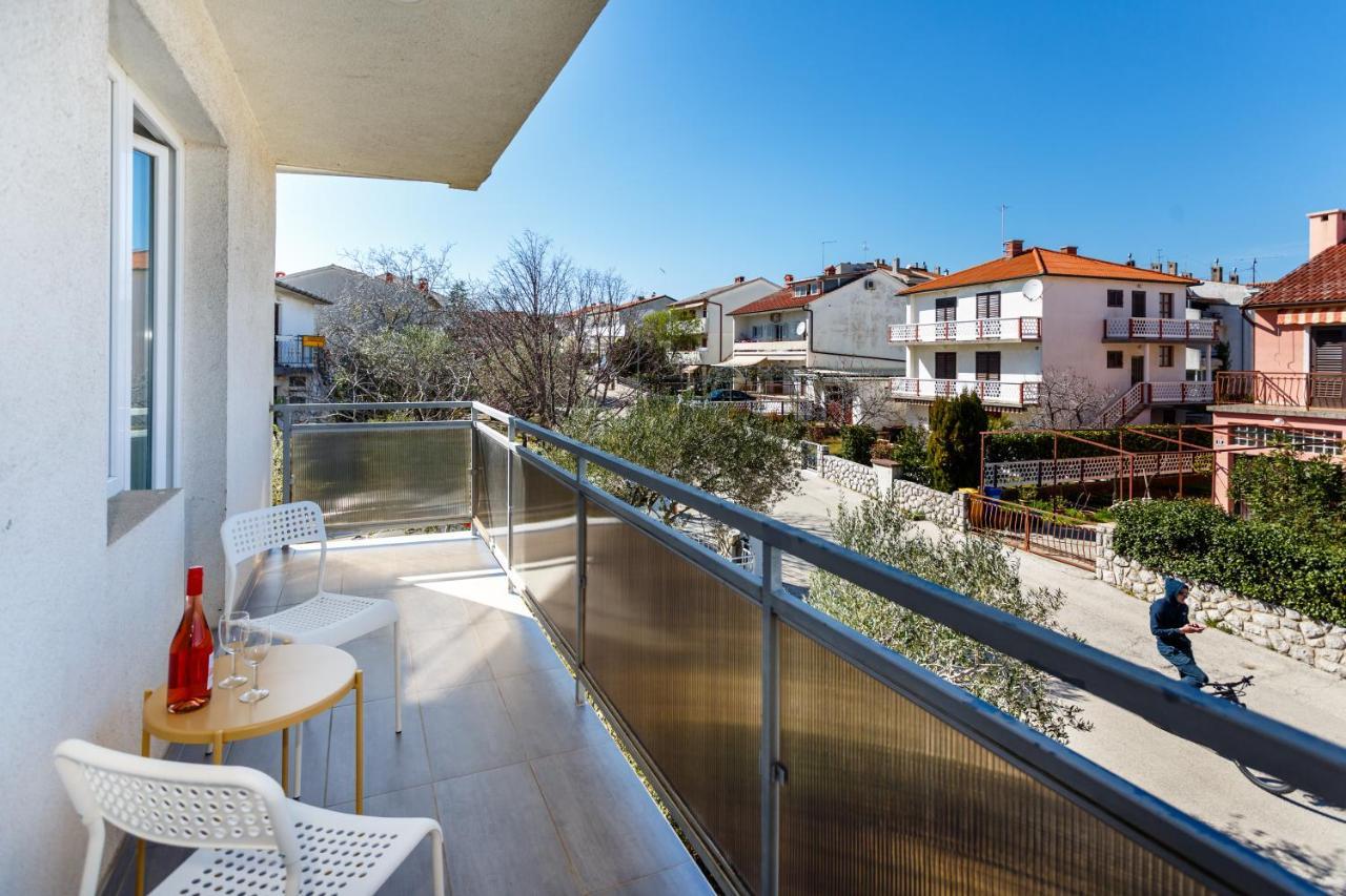 Golden Island Apartments Krk Town Buitenkant foto
