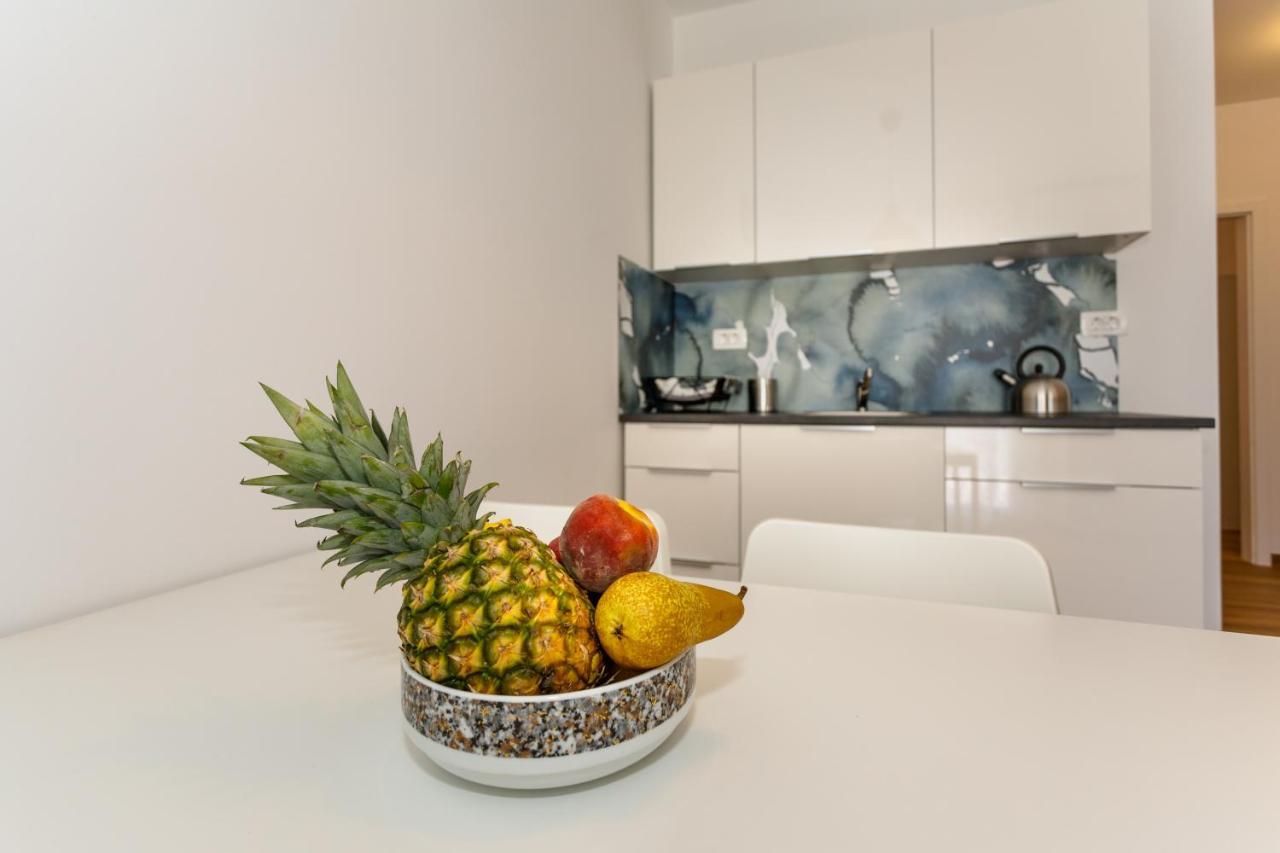 Golden Island Apartments Krk Town Buitenkant foto