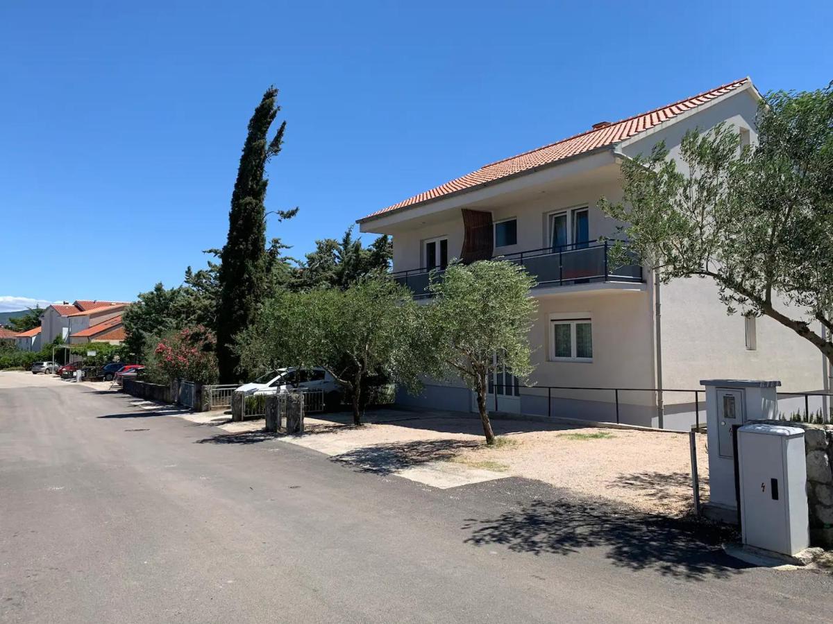 Golden Island Apartments Krk Town Buitenkant foto